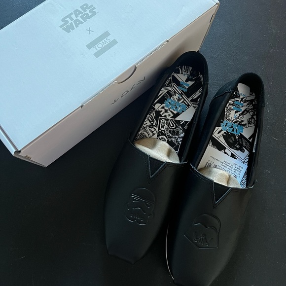 NIB Star Wars x TOMS Black Leather Darth Vader Special Edition Alpargata sz 8.5 - Picture 2 of 4